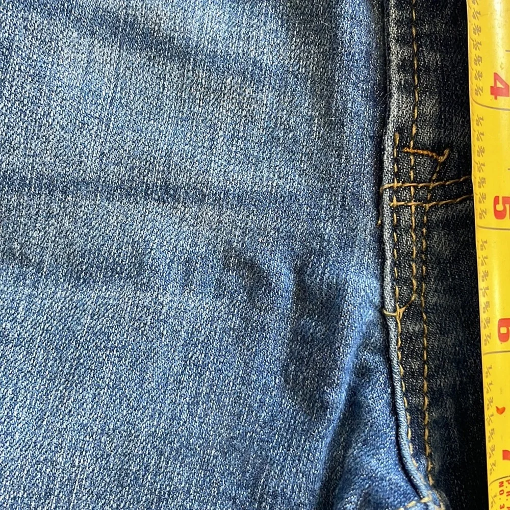 Lucky brand Cate skinny girls jean.  Size 10